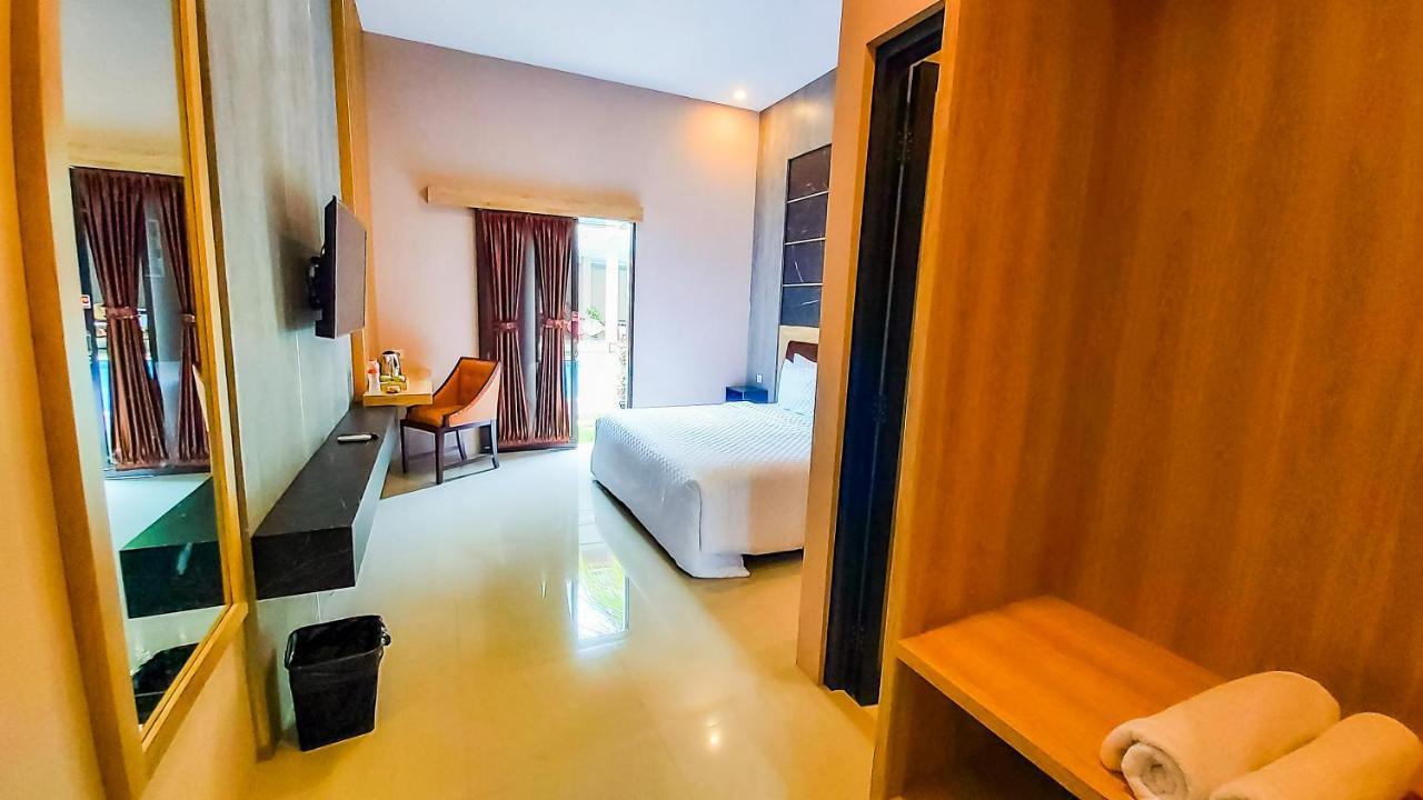 Giri Palma Hotel マラン エクステリア 写真